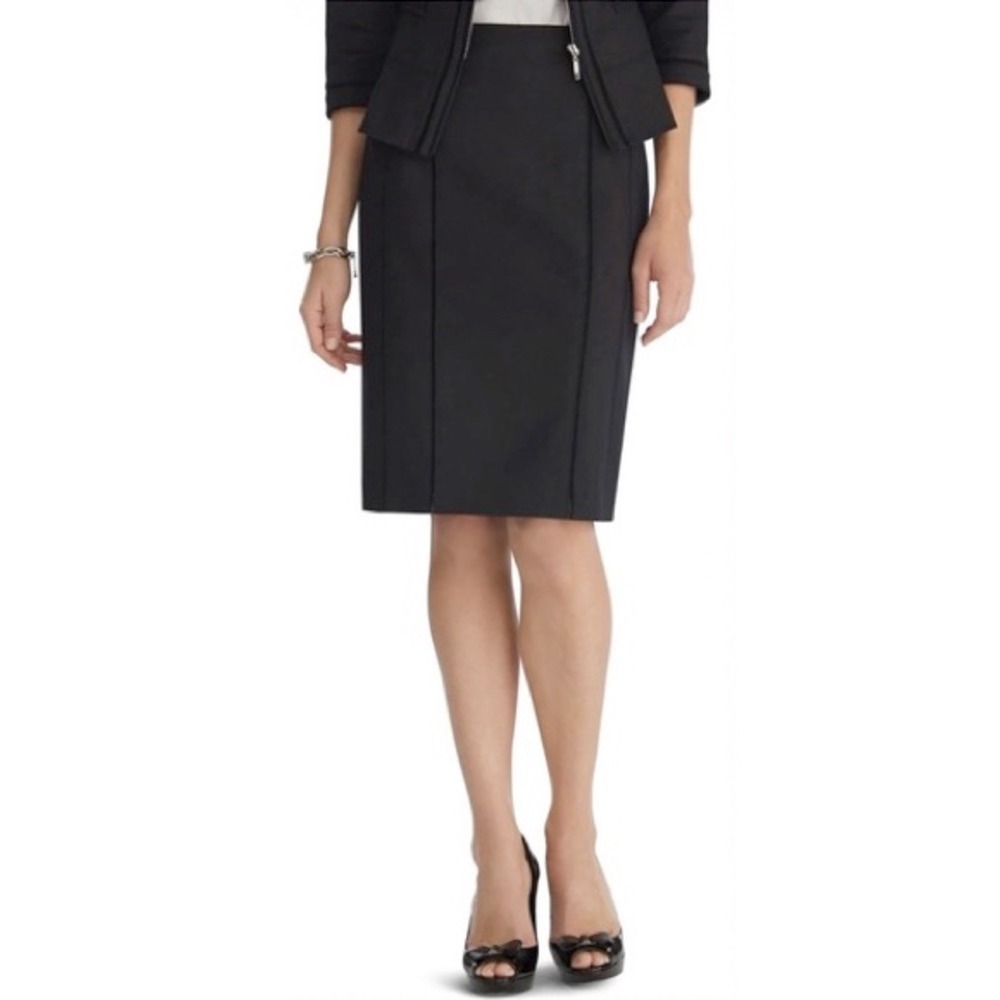 White House Black Market Perfect Form Black Mesh Detail Pencil Skirt‎ Size 2